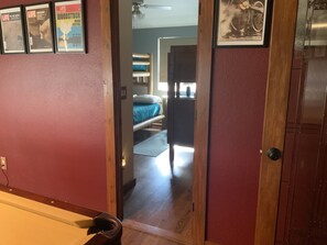 4 bedrooms, desk, iron/ironing board, free WiFi