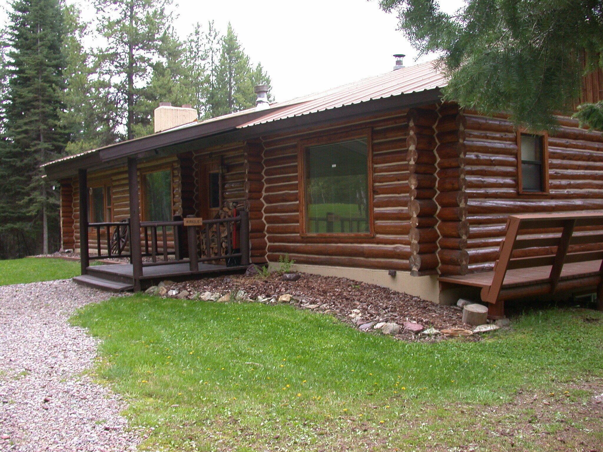 The Elk Antler Wilderness Cabin welcomes families, groups