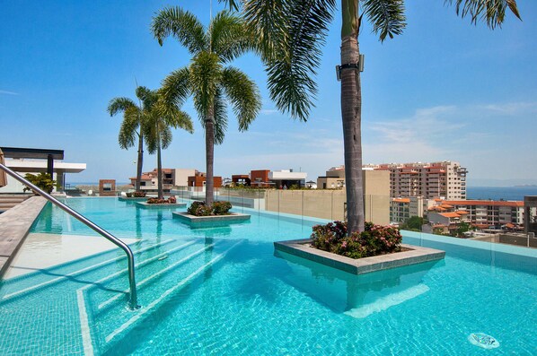 室外泳池、無邊際泳池