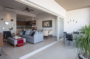 智能電視、音響