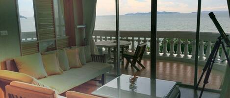 TV, DVD player, foosball, table tennis