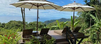 Spectacular Ocean Views and Sunsets, Large Private Secluded Property!