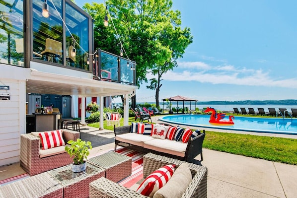 AuĂenpool, beheizter Pool