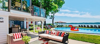 * Amazing VIEW * 8 Schlafzimmer * Whirlpool * Billardtisch * 15 Minuten in der Altstadt von Québec