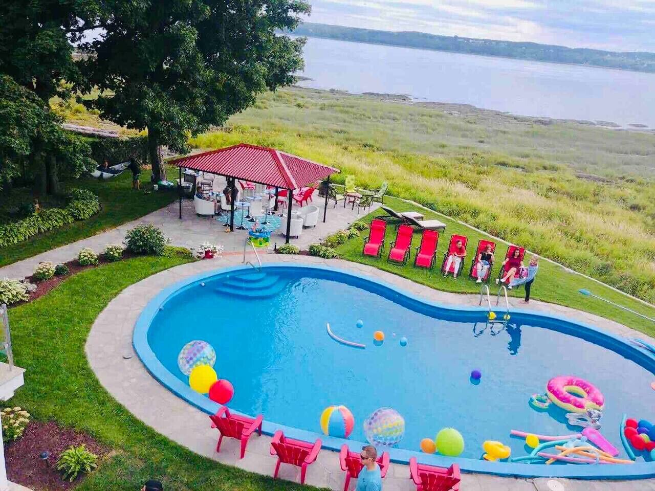 Piscine extérieure, piscine chauffée