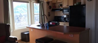 Cozy Guest House, eine herrliche Aussicht auf Emigrant Peak, 10 Minuten zum Chico Hot Springs