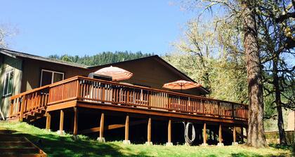 Peaceful Rogue Riverfront Home on 3 Acres!