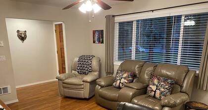 Peaceful Rogue Riverfront Home on 3 Acres!