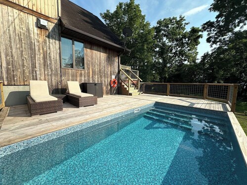 A-Frame w/Pool, Hot Tub, & Lake Access-Smith Park