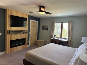 3 habitaciones, tabla de planchar con plancha y cuna de viaje 