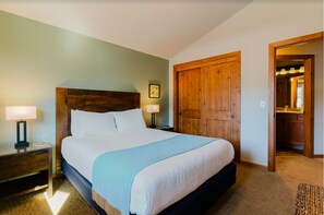 2 chambres, fer et planche à repasser, accès au Wi-Fi (inclus)