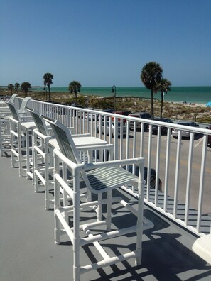 Property grounds - DIRECTLY ON BEACH - ST PETE BEACH PASS-A-GRILLE - Awesome Sunsets from Balcony (St Pete Beach)