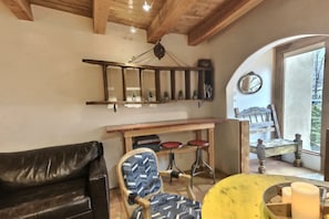 Smart TV, fireplace, video library
