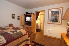 1 bedroom, iron/ironing board, free WiFi