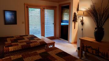 3 bedrooms, desk, iron/ironing board, travel crib