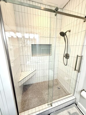 Combined shower/tub, hair dryer, towels, soap -  Beachfront "Sealee" Unit # 16 West End Of PCB Beach Right Out Your Back Door! (Panama City Beach)