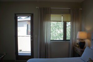 1 bedroom, iron/ironing board, free WiFi, bed sheets - Downtown Durango Luxury Rental with parking (Durango)