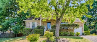 5 Star Family Home Clean, Comfortable, Location