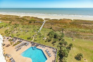 Outdoor pool, a heated pool -   Three bed room, beach- front  end unit with magnificent views, on the11 floor. (Galveston)