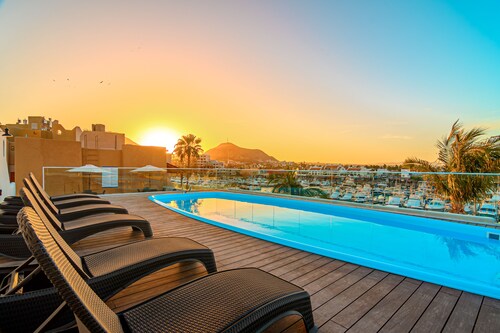 Marina Cabo Plaza - Studios on the waterfront in Cabo San Lucas