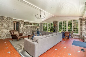 Interior - Parklike Estate in the Heart of Louisville w/Pool and Gardens -- Family Friendly (Louisville)