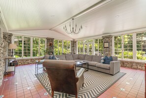 Interior - Parklike Estate in the Heart of Louisville w/Pool and Gardens -- Family Friendly (Louisville)