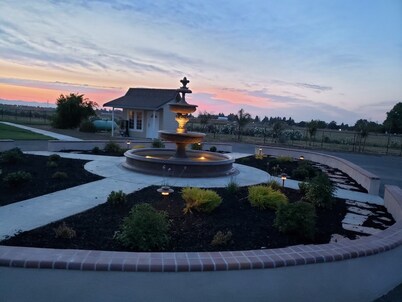 ZenithVilla - Carpe Diem with intimate large groups