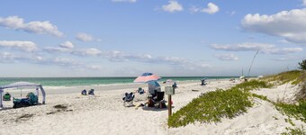 Condominio de lujo de 3 dormitorios con sala de bonificación - Oceanside en Heart Indian Rocks Beach, Fl