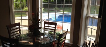 Luxury 5BR Poolhouse Retreat Executive Haven Near xAI Colossus / Memphis