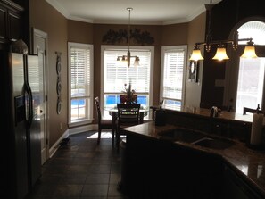 Fridge, microwave, oven, stovetop - Luxury 5BR Poolhouse Retreat Executive Haven Near xAI Colossus / Memphis (Horn Lake)