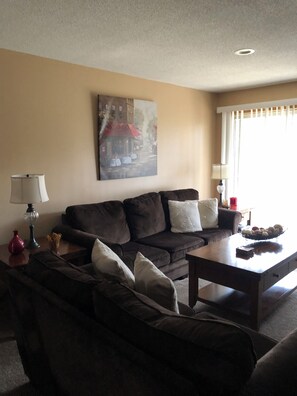 Smart TV, reproductor de DVD y libros 