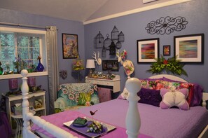 5 多间卧室、免费 WiFi、床单