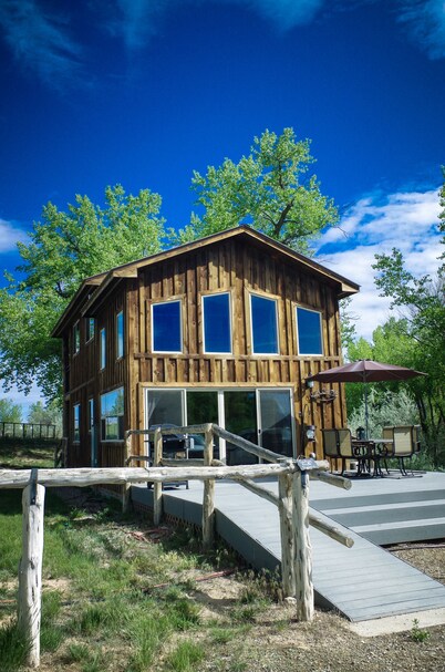 Beautiful home only 15 minutes from Mesa Verde National Park!
