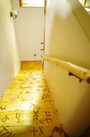 المنشأة من الداخل