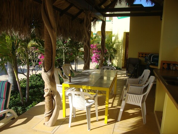 Outdoor seating under the palapa for 6. - Oceanfront villa with infinity view pool, 1/2 mile north of LosBarriles sleeps 8 (los Barriles)