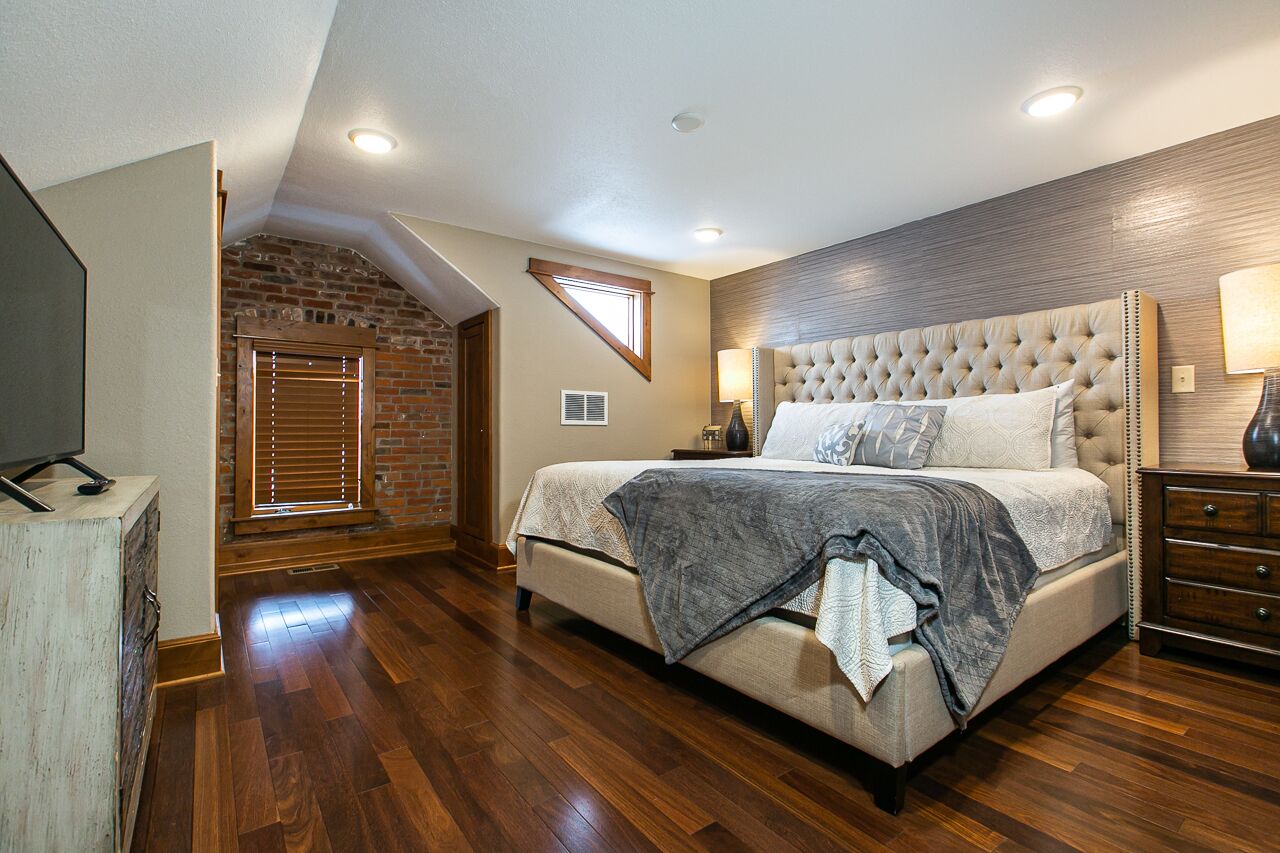 1 多间卧室、熨斗/熨衣板、免费 WiFi、床单