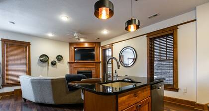 Drake House-The Loft: 2 makuuhuonetta erinomaisesti suuremmille perheille tai ryhmille