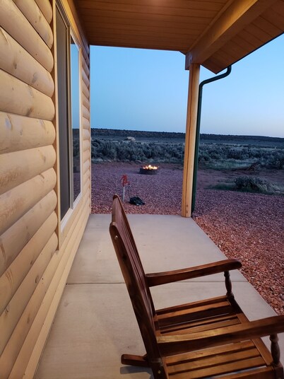 Private location, 2 Bedroom, 2 Bathroom, Full Kitchen, Living & W/D. Sleeps 6