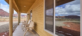 The Sunset Cabin - 2 sovrum, 2 badrum, komplett kök, Living & W / D. 6 sovplatser, 