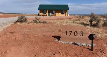 Private location, 2 Bedroom, 2 Bathroom, Full Kitchen, Living & W/D. Sleeps 6