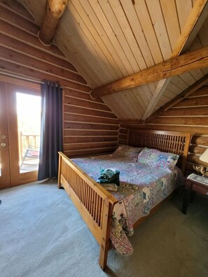 3 bedrooms, iron/ironing board, travel cot, free WiFi