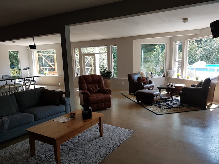 A Spacious Mountain Retreat With Stunning Views. 1 Bedroom, 2000sqft Entire - Olallie State Park, North Bend