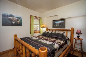 3 bedrooms, travel cot, free WiFi, bed sheets