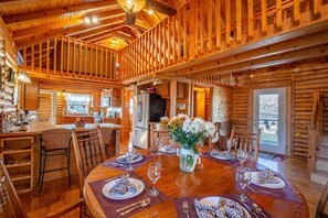 Dining - Nature Lover's Paradise In The Driftless Area Of Southern Wisconsin, USA. (Blanchardville)