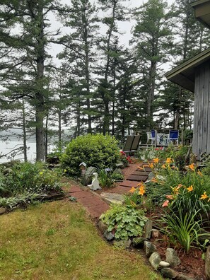 Property grounds - Watch The Sun Set, The Tide Change On A Beautiful And Peaceful Salt Water Inlet (Harpswell)
