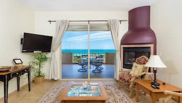 Smart TV, fireplace, DVD player, video library