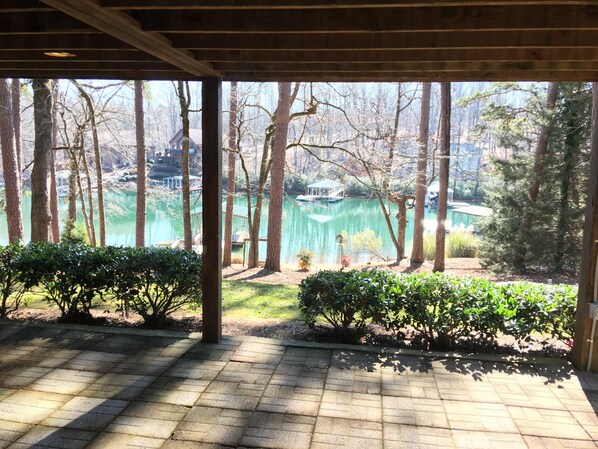 住宿地面