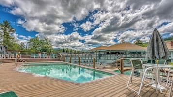 Indoor pool, outdoor pool