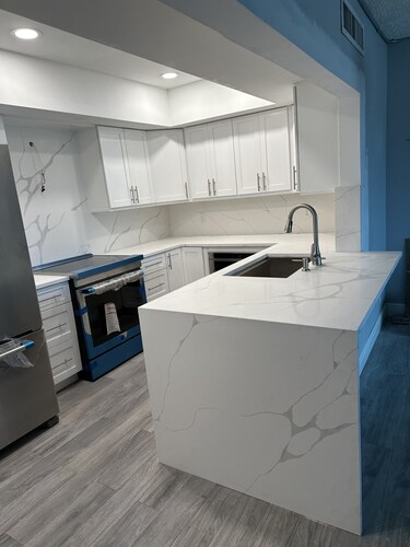 Kaunis Beach Front 6. kerros Condo