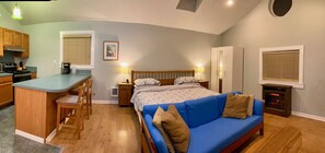 1 habitación, tabla de planchar con plancha, wifi gratis y ropa de cama